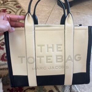 Marc Jacobs Cream and Black Interior Tote